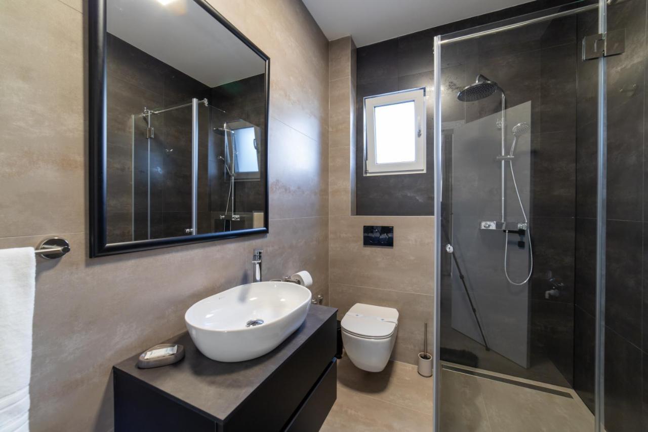 Luxury Apartment Vagabundo 1 Free Parking Trogir Eksteriør bilde
