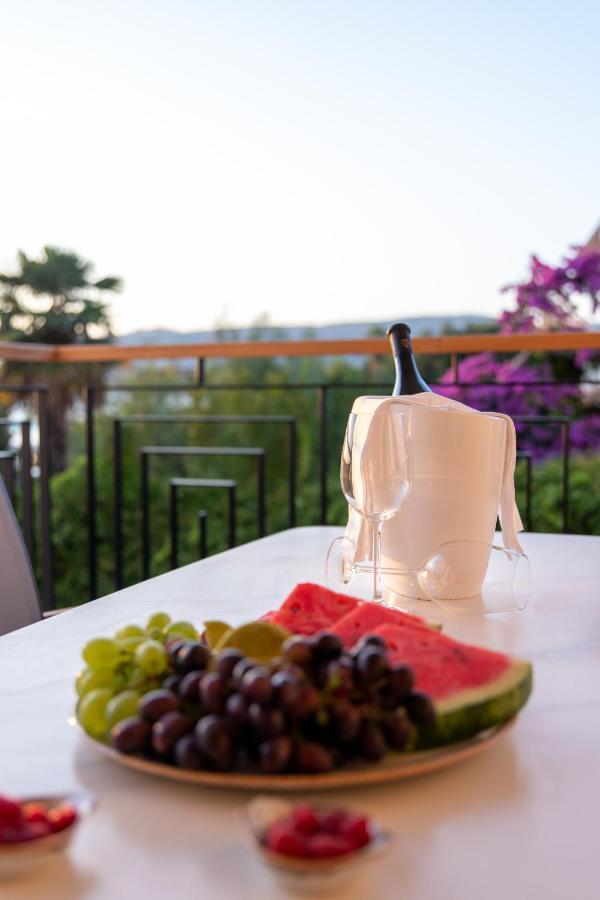 Luxury Apartment Vagabundo 1 Free Parking Trogir Eksteriør bilde