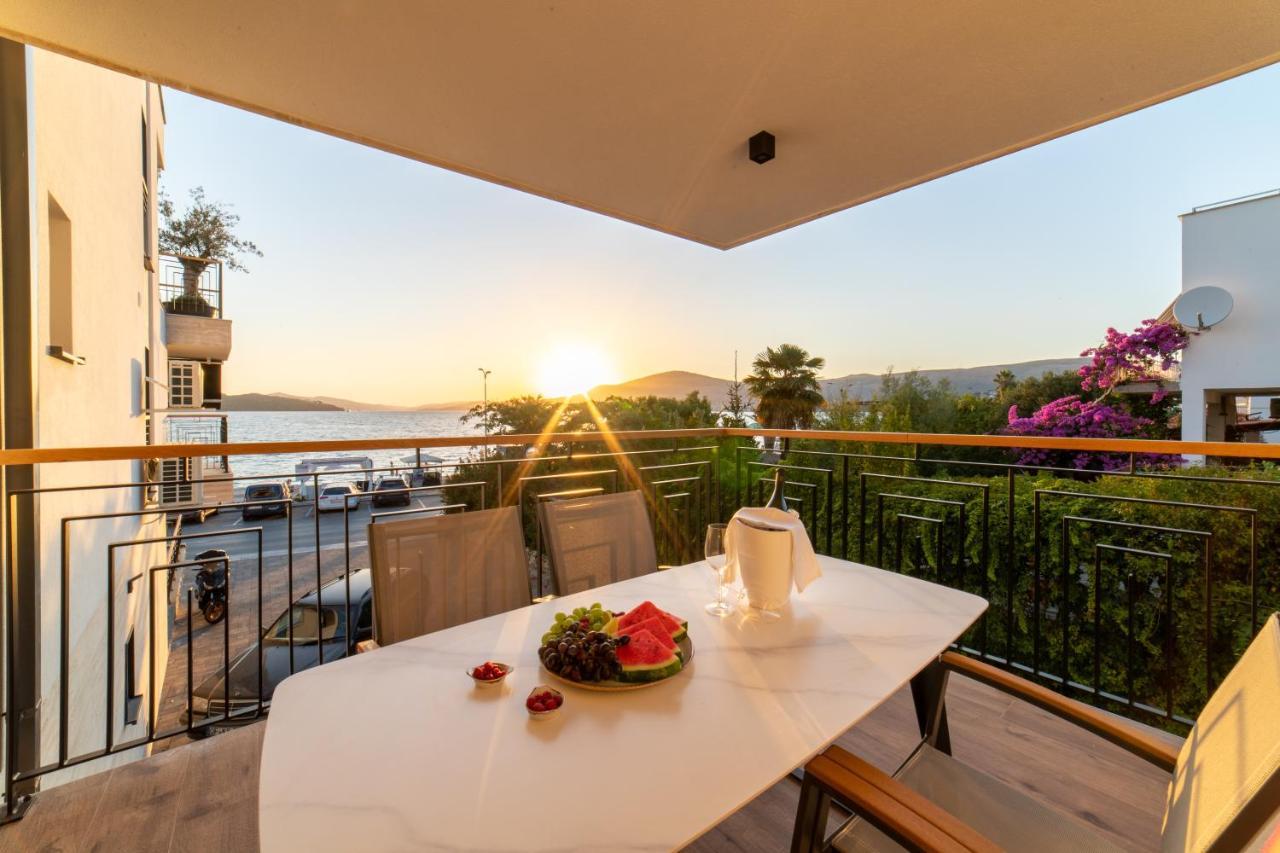 Luxury Apartment Vagabundo 1 Free Parking Trogir Eksteriør bilde